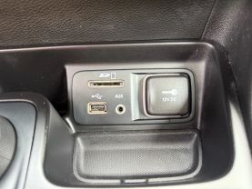 2015 JEEP CHEROKEE SUV V6, 3.2 LITER LIMITED SPORT UTILITY 4D