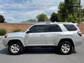 2019 TOYOTA 4RUNNER SUV V6, 4.0 LITER SR5 SPORT UTILITY 4D