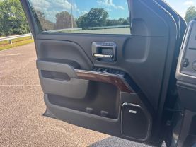 2018 GMC SIERRA 1500 CREW CAB PICKUP V8, ECOTEC3, 5.3 LITER SLT PICKUP 4D 5 3/4 FT