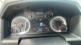 2016 RAM 1500 CREW CAB PICKUP V8, HEMI, 5.7 LITER BIG HORN PICKUP 4D 5 1/2 FT