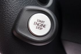 2013 VOLKSWAGEN GOLF HATCHBACK 4-CYL, TURBO, 2.0 LITER R HATCHBACK 4D