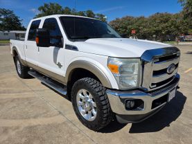 2011 FORD F250 SUPER DUTY CREW CAB PICKUP V8, TURBO DIESEL, 6.7L LARIAT PICKUP 4D 6 3/4 FT