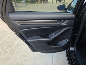 2018 HONDA ACCORD SEDAN 4-CYL, I-VTEC, TURBO, 1.5 LITER TOURING SEDAN 4D