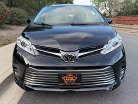 2020 TOYOTA SIENNA XLE MINIVAN 4D