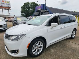 2018 CHRYSLER PACIFICA VAN V6, 3.6 LITER TOURING L MINIVAN 4D
