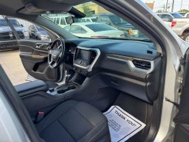 2018 GMC ACADIA SUV V6, 3.6 LITER SLE-2 SPORT UTILITY 4D at Motors On Wheels - used car dealership in Houston, Texas.