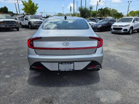 2021 HYUNDAI SONATA