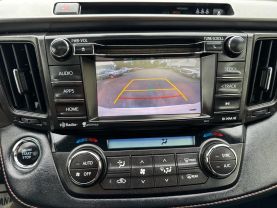 2018 TOYOTA RAV4 SUV WHITE AUTOMATIC - CARPALACE, Chantilly, VA. 38.91645215435775, -77.47495885092432