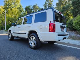 2009 JEEP COMMANDER SPORT UTILITY 4D