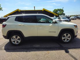2018 JEEP COMPASS SUV 4-CYL, MULTIAIR, PZEV, 2.4 LITER LATITUDE SPORT UTILITY 4D