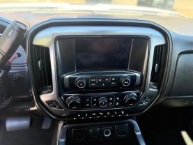 2015 CHEVROLET SILVERADO 3500 HD CREW CAB PICKUP V8, TURBO DSL, 6.6L LTZ PICKUP 4D 6 1/2 FT