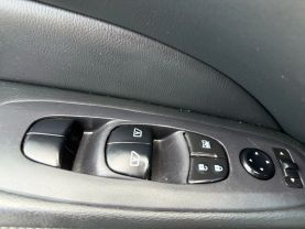 2020 Nissan Pathfinder Sl Sport Utility 4d - Image 13
