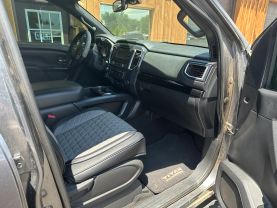 2019 NISSAN TITAN XD CREW CAB PICKUP V8, TURBO DIESEL, 5.0 LITER SV PICKUP 4D 6 1/2 FT