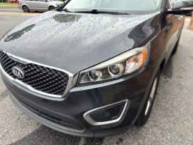 2017 KIA SORENTO SUV 4-CYL, GDI, 2.4 LITER LX SPORT UTILITY 4D