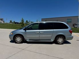 2005 CHRYSLER TOWN & COUNTRY VAN V6, 3.8 LITER TOURING MINIVAN 4D