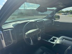 2018 GMC SIERRA 1500 CREW CAB PICKUP V8, ECOTEC3, 5.3 LITER SLT PICKUP 4D 5 3/4 FT