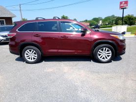 2015 TOYOTA HIGHLANDER SUV V6, 3.5 LITER LE PLUS SPORT UTILITY 4D