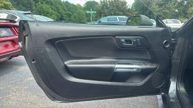 2017 Ford Mustang - Image 9