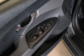 2019 HYUNDAI VELOSTER COUPE 4-CYL, 2.0 LITER 2.0 PREMIUM COUPE 3D