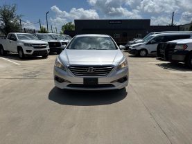 2016 HYUNDAI SONATA SEDAN 4-CYL, 2.4 LITER SE SEDAN 4D at Motors On Wheels - used car dealership in Houston, Texas.