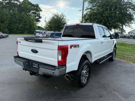 2017 Ford F250 Super Duty Crew Cab Lariat Pickup 4d 6 3/4 Ft - Image 8