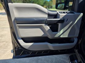 2019 FORD F250 SUPER DUTY CREW CAB PICKUP V8, TURBO DIESEL, 6.7 LITER XL PICKUP 4D 6 3/4 FT