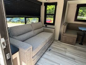 2025 STARCRAFT AUTUMN RIDGE RV - 26RLS at T&T Repairables - used car dealership in Spencer, Indiana.