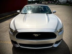 2015 Ford Mustang - Image 16