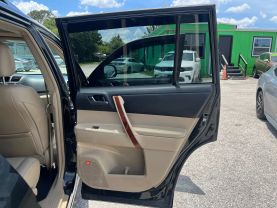 2013 TOYOTA HIGHLANDER SUV V6, 3.5 LITER LIMITED SPORT UTILITY 4D