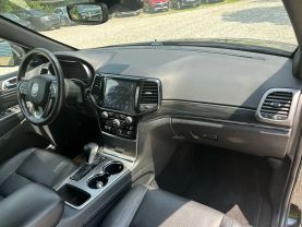 2020 JEEP GRAND CHEROKEE SUV V6, VVT, 3.6 LITER LIMITED SPORT UTILITY 4D at T&T Repairables - used car dealership in Spencer, Indiana.
