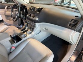 2011 TOYOTA HIGHLANDER SUV V6, 3.5 LITER SPORT UTILITY 4D