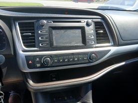 2015 TOYOTA HIGHLANDER SUV V6, 3.5 LITER LE PLUS SPORT UTILITY 4D