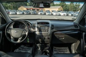 2015 KIA SORENTO SUV 4-CYL, GDI, 2.4 LITER LX SPORT UTILITY 4D
