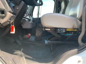 2012 FREIGHTLINER M2 12FT DUMP BED CDL TRUCK DUMP TRUCKS 6.7L L6 CUMMINS DIESEL M2 106 BUSINESS CLASS REGULAR CAB - Eddies Auto Sales