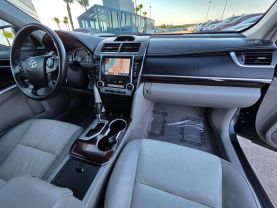 2013 Toyota Camry - Image 18