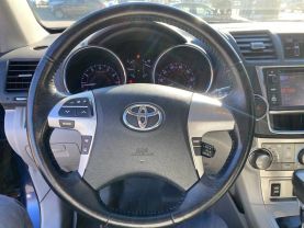 2013 TOYOTA HIGHLANDER SUV V6, 3.5 LITER PLUS SPORT UTILITY 4D