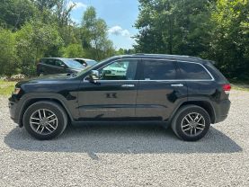 2020 JEEP GRAND CHEROKEE SUV V6, VVT, 3.6 LITER LIMITED SPORT UTILITY 4D at T&T Repairables - used car dealership in Spencer, Indiana.
