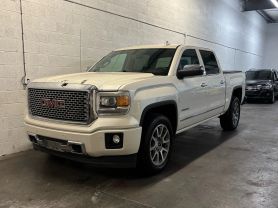 2015 GMC SIERRA 1500 CREW CAB PICKUP V8, ECOTEC3, 6.2 LITER DENALI PICKUP 4D 5 3/4 FT