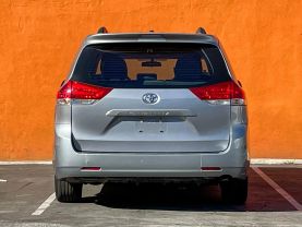 2013 TOYOTA SIENNA VAN - AUTOMATIC - Gentle Carmen Auto