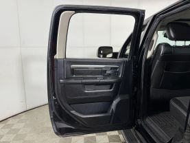 2014 RAM 1500 CREW CAB PICKUP V8, HEMI, 5.7 LITER SPORT PICKUP 4D 6 1/3 FT