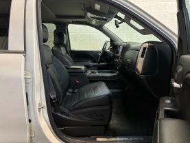 2015 GMC SIERRA 1500 CREW CAB PICKUP V8, ECOTEC3, 6.2 LITER DENALI PICKUP 4D 5 3/4 FT