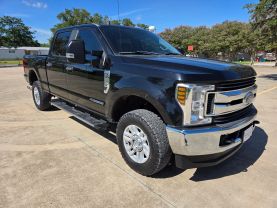 2019 FORD F250 SUPER DUTY CREW CAB PICKUP V8, TURBO DIESEL, 6.7 LITER XL PICKUP 4D 6 3/4 FT