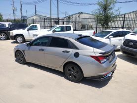 2022 HYUNDAI ELANTRA SEDAN 4-CYL, 2.0 LITER SEL SEDAN 4D at Motors On Wheels - used car dealership in Houston, Texas.