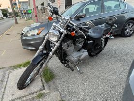 2003 HARLEY-DAVIDSON XL883C SPORTSTER 883 CUSTOM CRUISER 2CYL. -