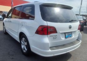 2013 VOLKSWAGEN ROUTAN PASSENGER V6, 3.6 LITER SEL PREMIUM MINIVAN 4D