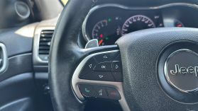 2017 Jeep Grand Cherokee - Image 31