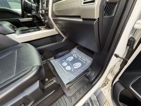 2017 Ford F250 Super Duty Crew Cab Lariat Pickup 4d 6 3/4 Ft - Image 46