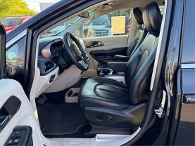 2020 CHRYSLER VOYAGER VAN V6, 3.6 LITER LXI MINIVAN 4D