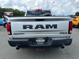 2015 RAM 1500 CREW CAB