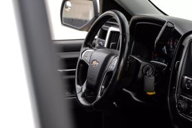 2018 Chevrolet Silverado 1500 Crew Cab - Image 20